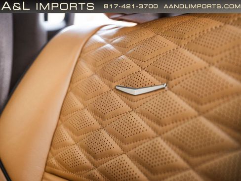 Used 2023 Cadillac Escalade Sport AWD/4WD image 18