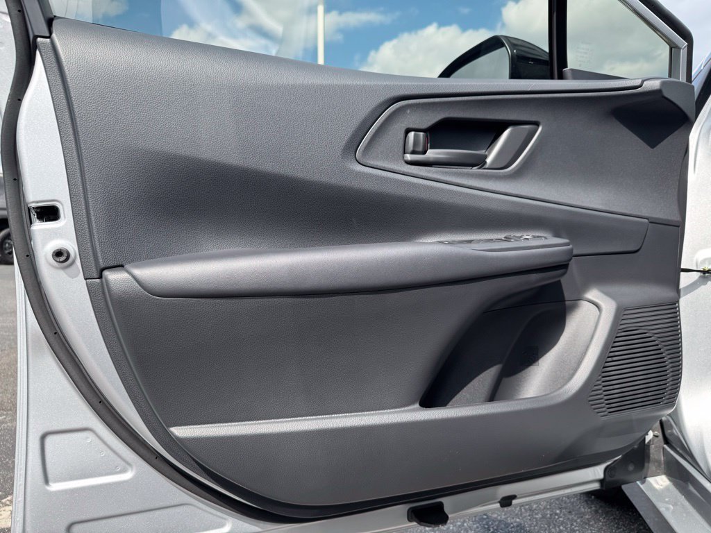 New 2026 Toyota Prius Plug-In Hybrid FWD image 12