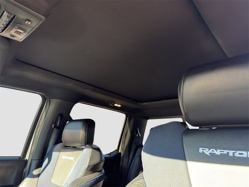 Used 2019 Ford F150 Raptor w/ Equipment Group 802A Luxury image 6