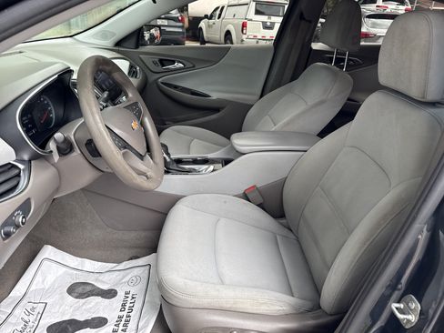 Used 2021 Chevrolet Malibu LT FWD image 8