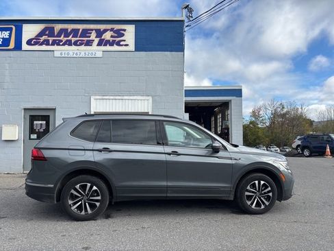 Used 2022 Volkswagen Tiguan S image 6