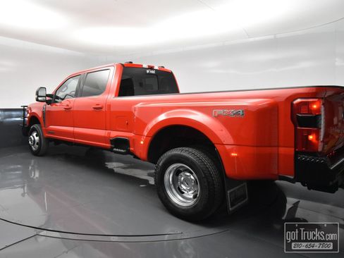 Used 2024 Ford F350 Lariat w/ FX4 Off-Road Package AWD/4WD image 5