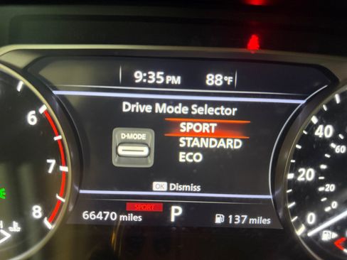 Used 2024 Nissan Rogue S FWD image 37
