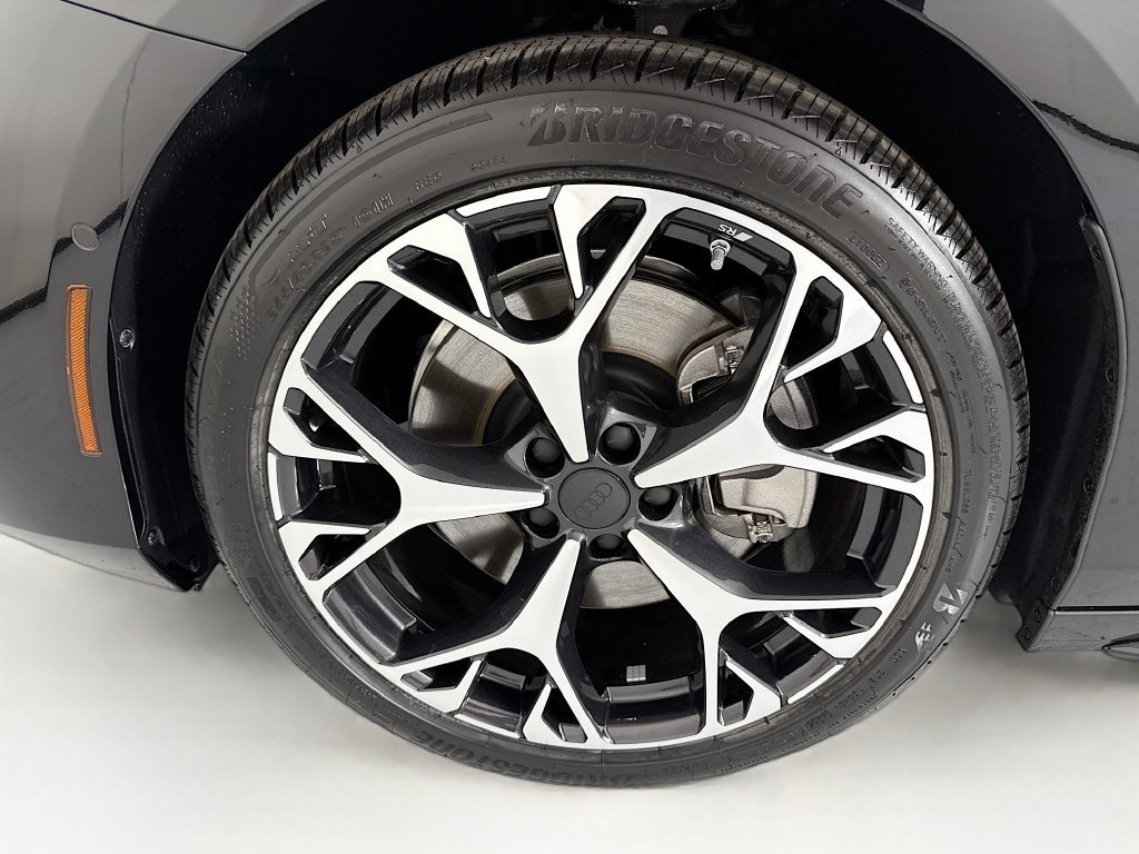 Used 2026 Audi A6 Premium Plus AWD/4WD image 32