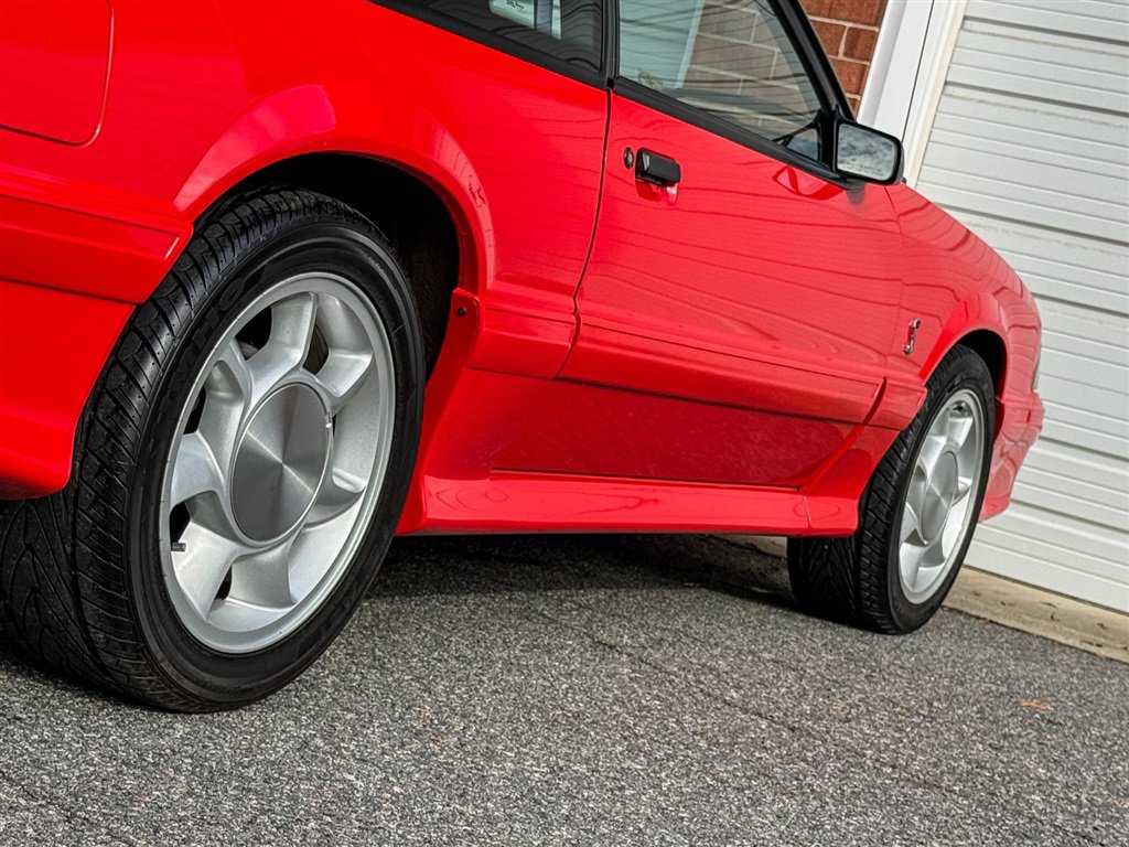 Used 1993 Ford Mustang Cobra RWD image 40