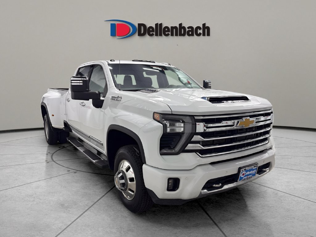 Used 2024 Chevrolet Silverado 3500 High Country w/ High Country Premium Package AWD/4WD image 7