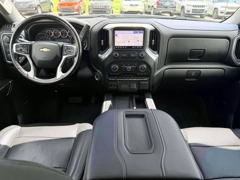 Used 2019 Chevrolet Silverado 1500 LTZ AWD/4WD image 16
