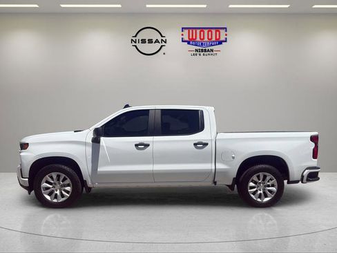 Used 2022 Chevrolet Silverado 1500 Custom w/ Safety Confidence Package AWD/4WD image 5