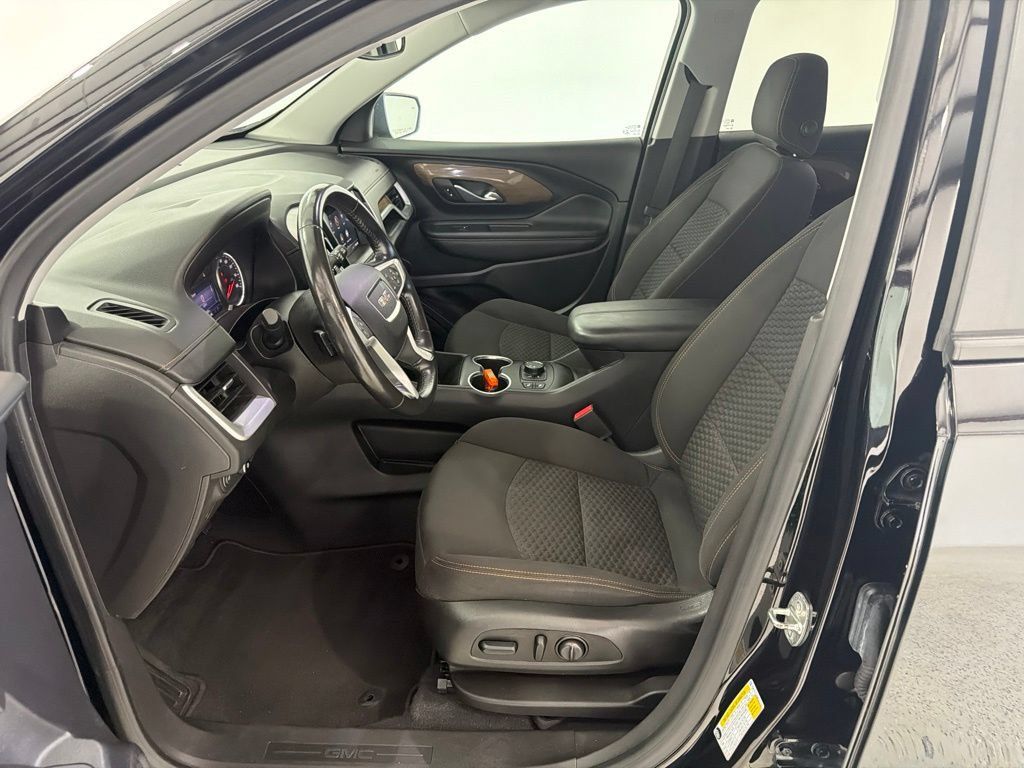 Used 2021 GMC Terrain SLE w/ Driver Convenience Package AWD/4WD image 18