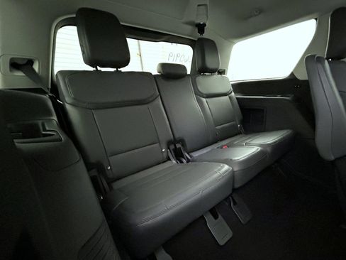 New 2026 Ford Expedition Active image 19