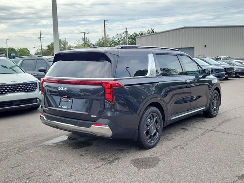 New 2026 Kia Carnival Hybrid FWD image 6