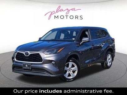 Used 2024 Toyota Highlander LE