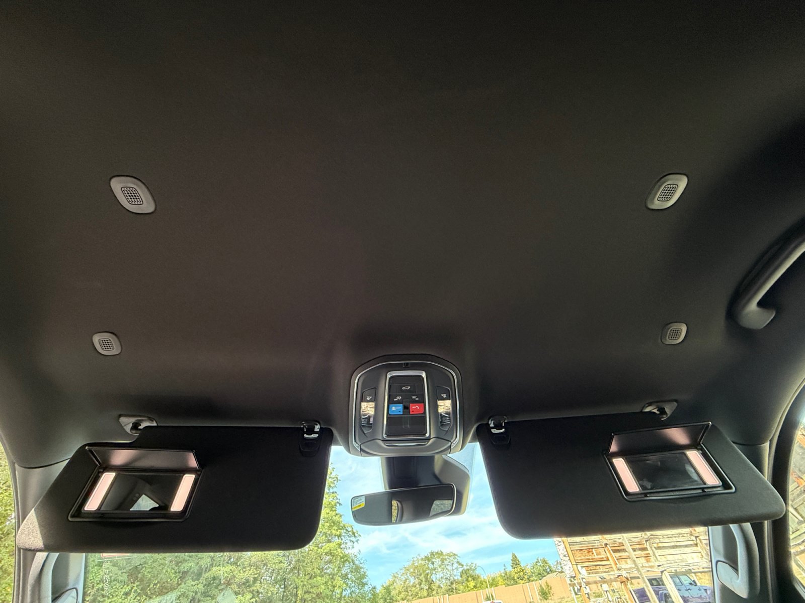 Used 2025 Jeep Wagoneer Series II AWD/4WD image 47