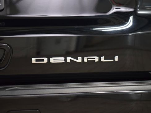 Used 2024 GMC Yukon Denali Ultimate AWD/4WD image 23
