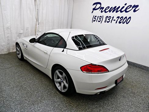 Used 2016 BMW Z4 sDrive28i image 4