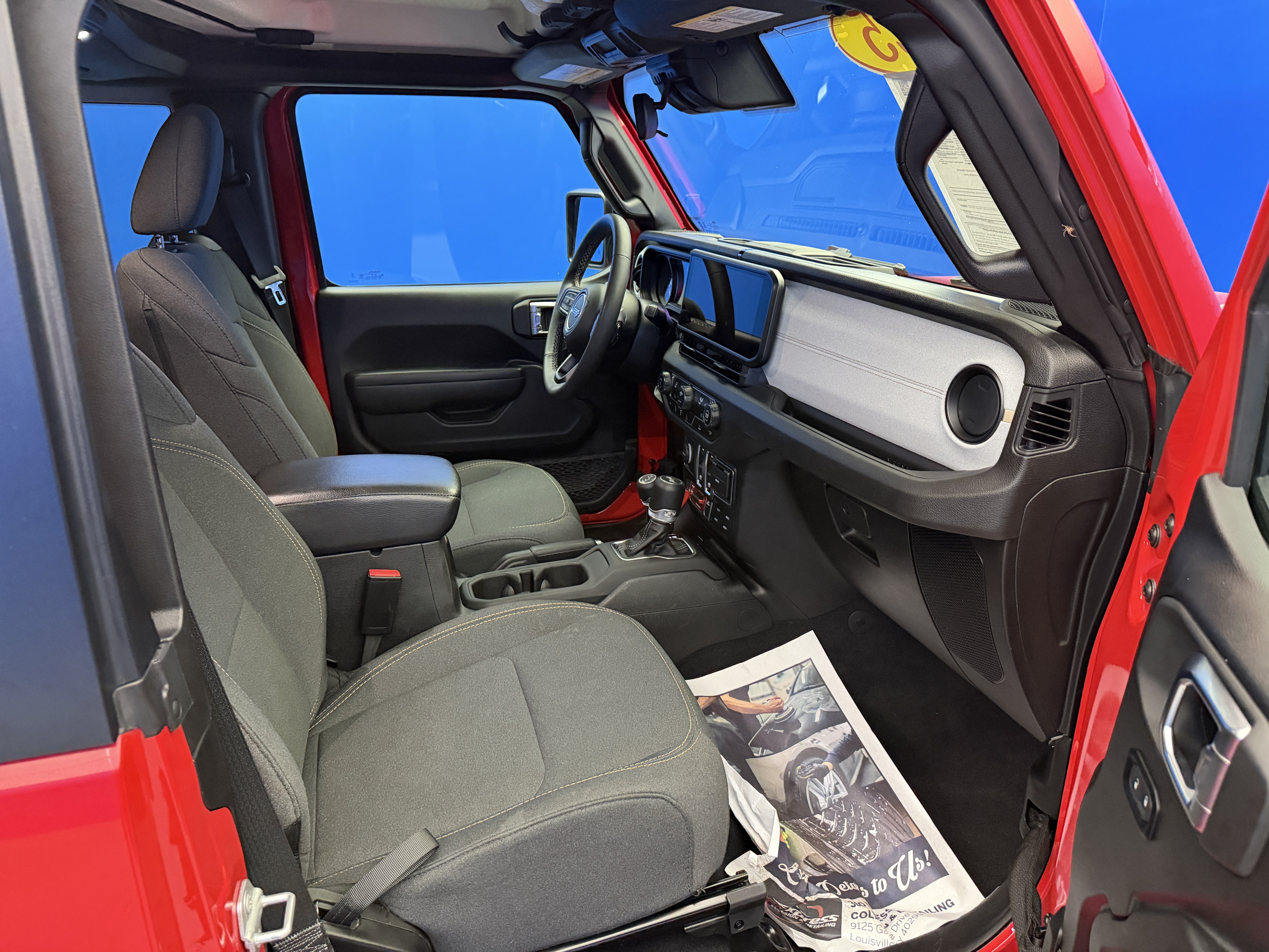 Used 2025 Jeep Wrangler Sport AWD/4WD image 24