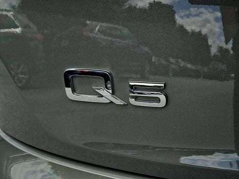 Used 2023 Audi Q5 2.0T Premium Plus w/ Premium Plus Package AWD/4WD image 12