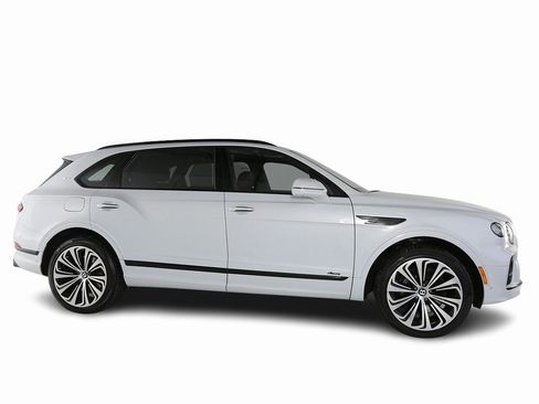 Certified 2023 Bentley Bentayga Extended Wheelbase image 15