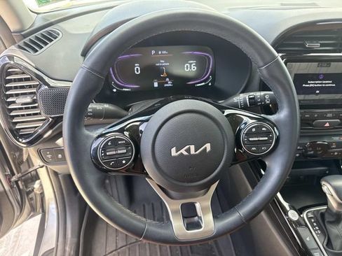 Used 2024 Kia Soul EX w/ Option Group 015 FWD image 22