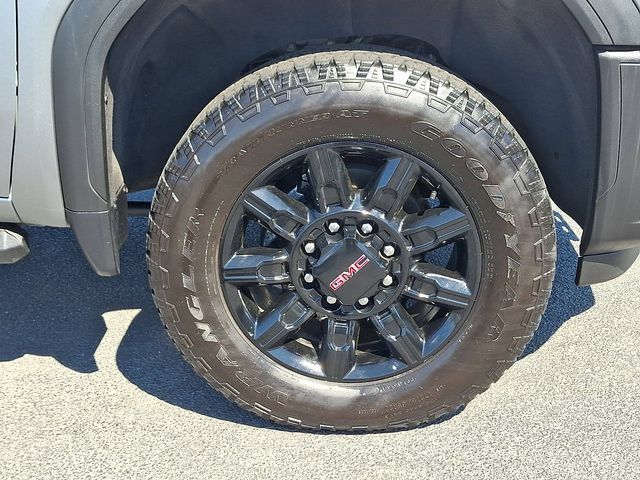 Used 2024 GMC Sierra 2500 AT4 w/ AT4 Premium Plus Package AWD/4WD image 12