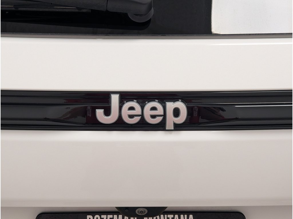 Used 2024 Jeep Grand Cherokee Limited w/ Luxury Tech Group II AWD/4WD image 5