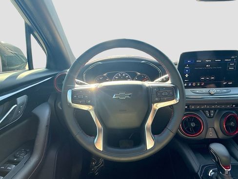Used 2025 Chevrolet Blazer RS image 11