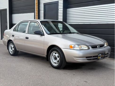 Used 1999 Toyota Corolla CE FWD image 11