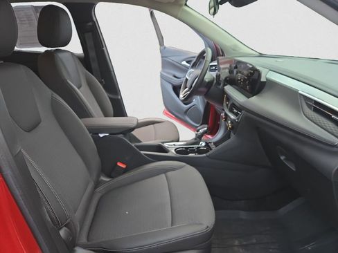 Used 2024 Buick Encore GX Preferred w/ Comfort Package image 17