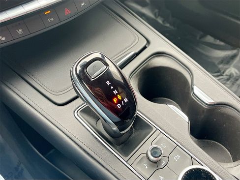 Used 2024 Cadillac XT4 Sport image 17