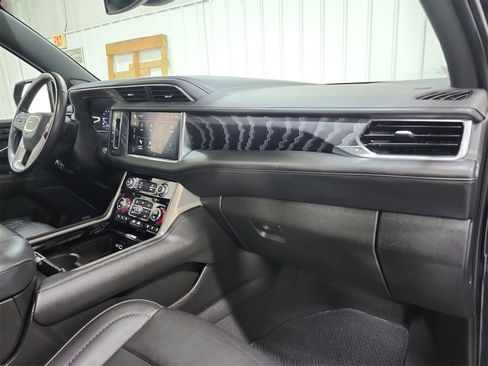 Used 2023 GMC Yukon Denali image 43