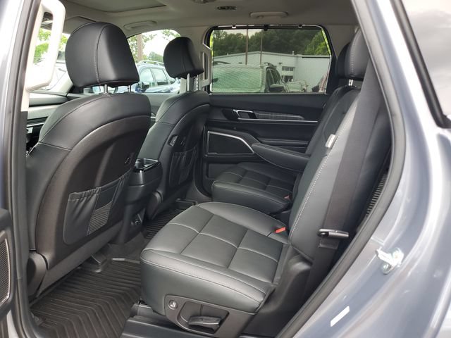 Used 2025 Kia Telluride EX w/ EX Captain's Chair Package AWD/4WD image 14
