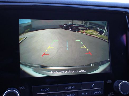 Used 2022 Nissan Frontier SV RWD image 32