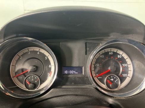 Used 2020 Dodge Grand Caravan SXT image 12