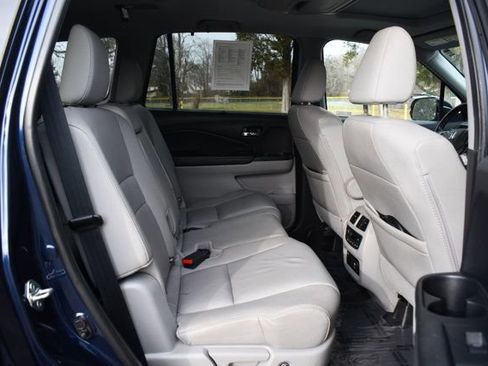 Used 2019 Honda Pilot Touring image 28