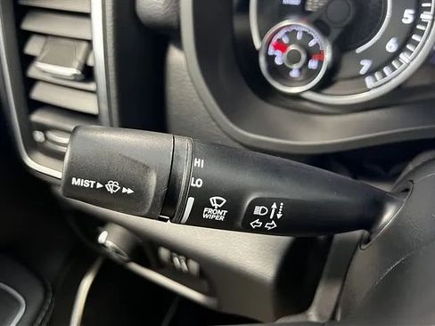 Used 2022 RAM 1500 Laramie w/ Off Road Group image 40