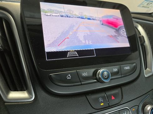 Used 2023 Chevrolet Malibu LT FWD image 19