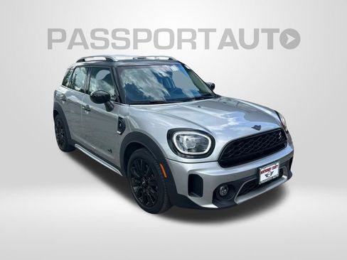 Used 2024 MINI Cooper Countryman S w/ Premium Package AWD/4WD image 3