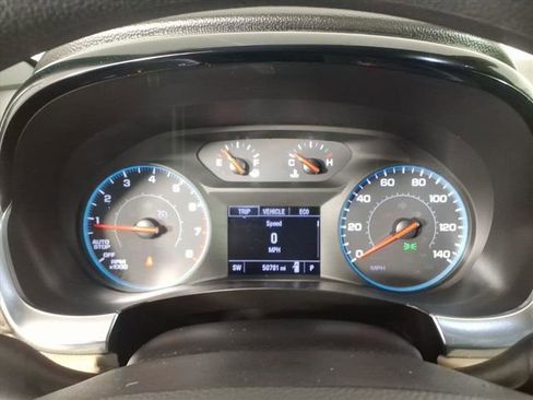 Used 2022 Chevrolet Traverse LS image 26