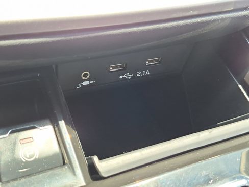 Used 2022 Subaru Outback Limited AWD/4WD image 23