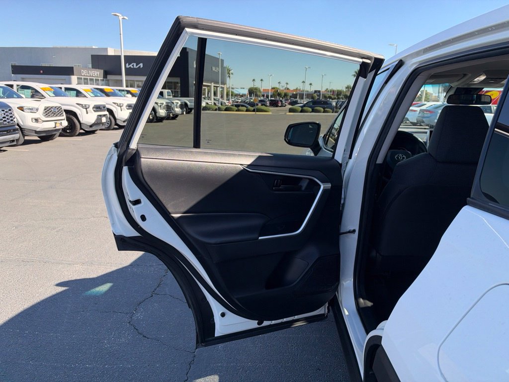 Certified 2023 Toyota RAV4 LE FWD image 18