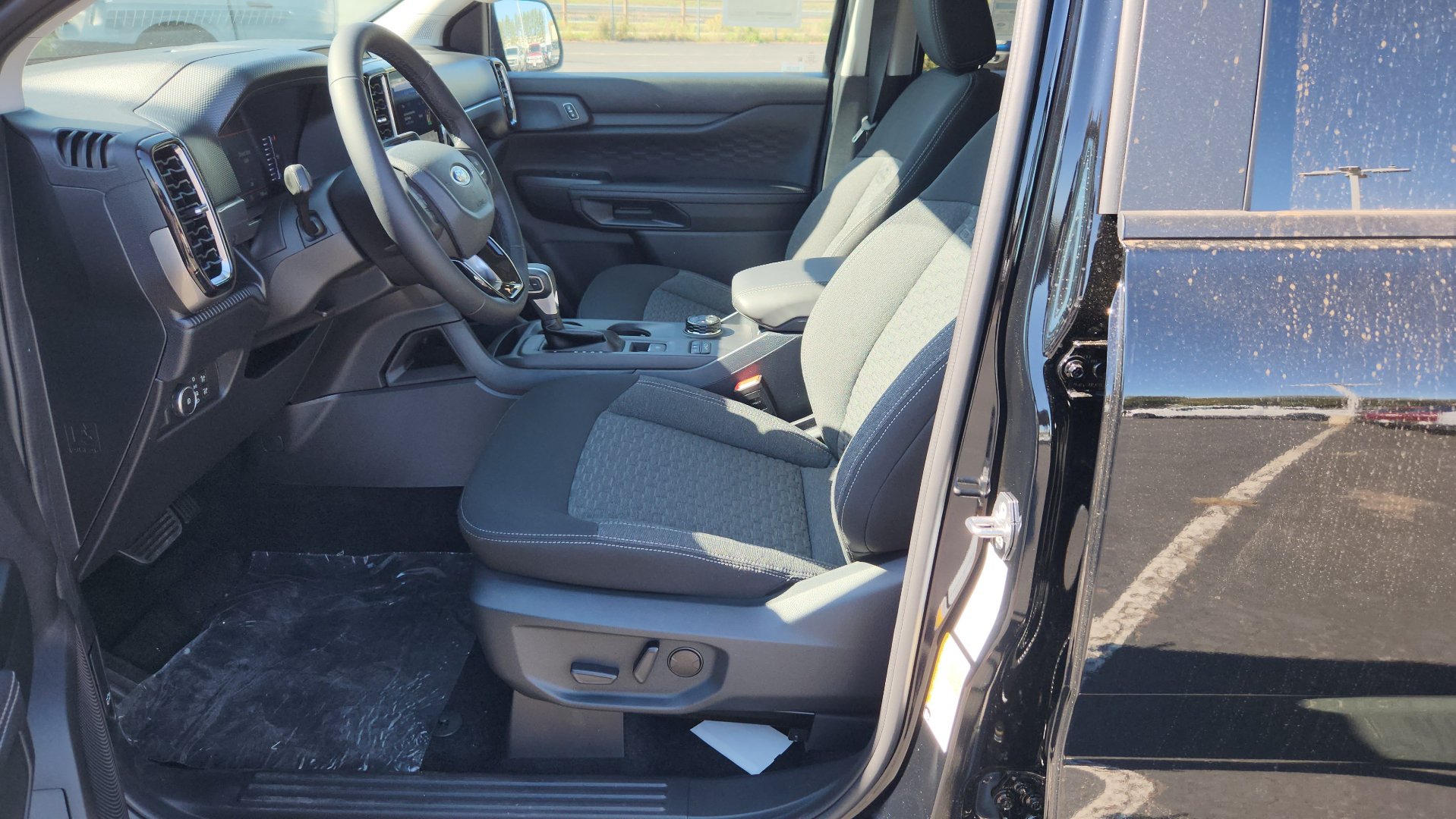 New 2026 Ford Ranger XLT w/ Equipment Group 301A High AWD/4WD image 13