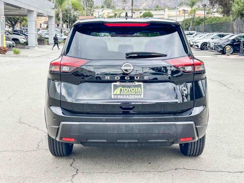 Used 2025 Nissan Rogue SV FWD image 7