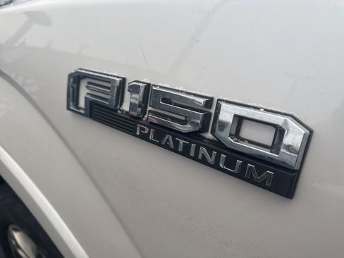 Used 2016 Ford F150 Platinum w/ Equipment Group 701A Luxury image 15