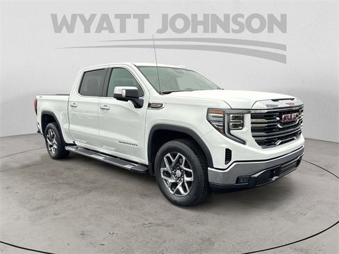 Used 2023 GMC Sierra 1500 SLT w/ SLT Convenience Package image 7
