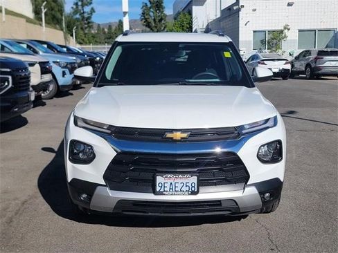 Certified 2023 Chevrolet TrailBlazer LT w/ Convenience Package image 2