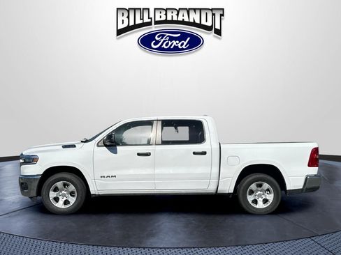 Used 2025 RAM 1500 Big Horn AWD/4WD image 6