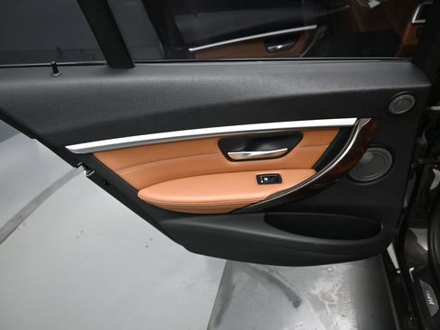 Used 2016 BMW 340i xDrive Sedan image 30