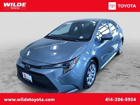 Certified 2025 Toyota Corolla LE image 1