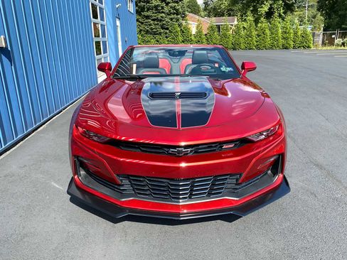 Used 2022 Chevrolet Camaro SS RWD image 11