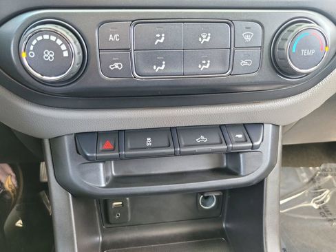 Used 2018 Chevrolet Colorado W/T w/ Custom Special Edition image 12